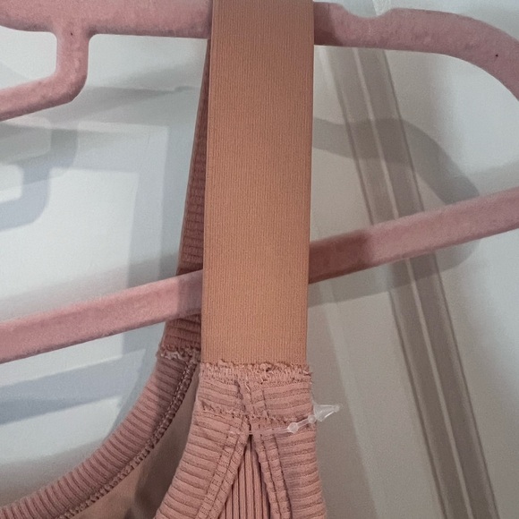 Aerie Blush Sports Bra - Picture 7 of 7